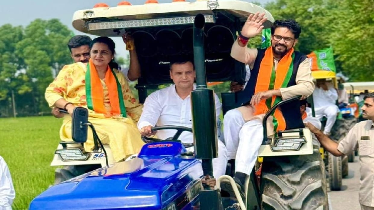 Anurag Thakur said – Hooda, tell, do he and his supporters consider Kumari Selja as a leader