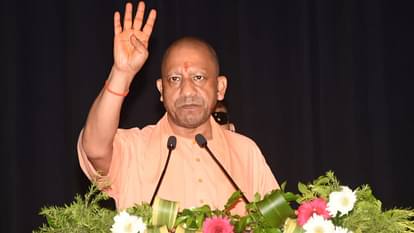 CM Yogi Varanasi Visit: आज काशी आएंगे सीएम योगी, विश्वनाथ धाम में लगाएंगे हाजिरी; करेंगे निरीक्षण और बैठक Chief Minister Yogi Adityanath will come to Kashi on Monday