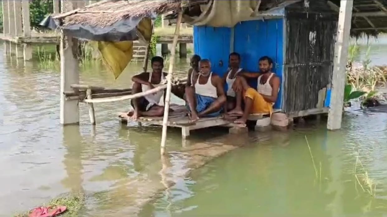 Bihar: People of Begusarai were forced to migrate due to floods