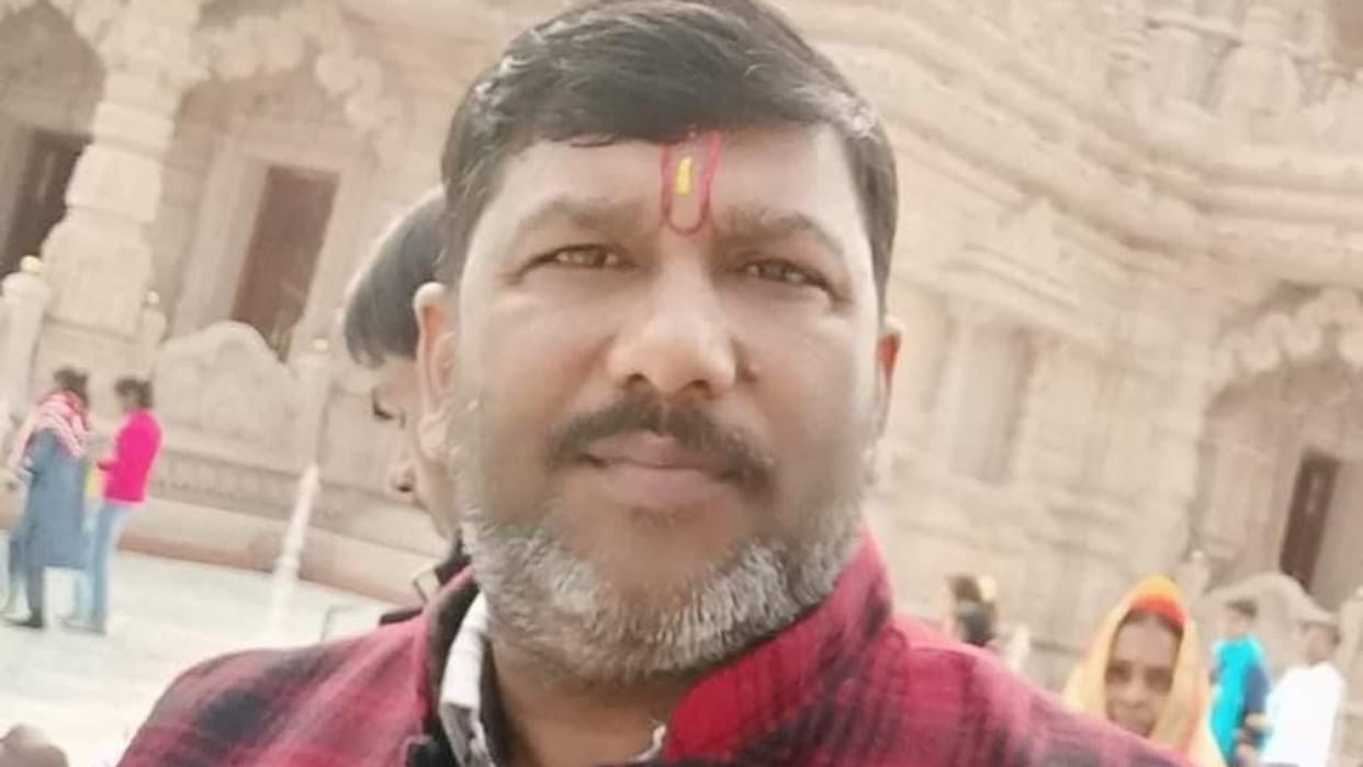doctor dies after being shot in the chest in Lakhimpur kheri