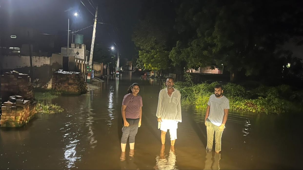 Jhajjar: Water entered houses of Khanpur Khurd, people are facing problems