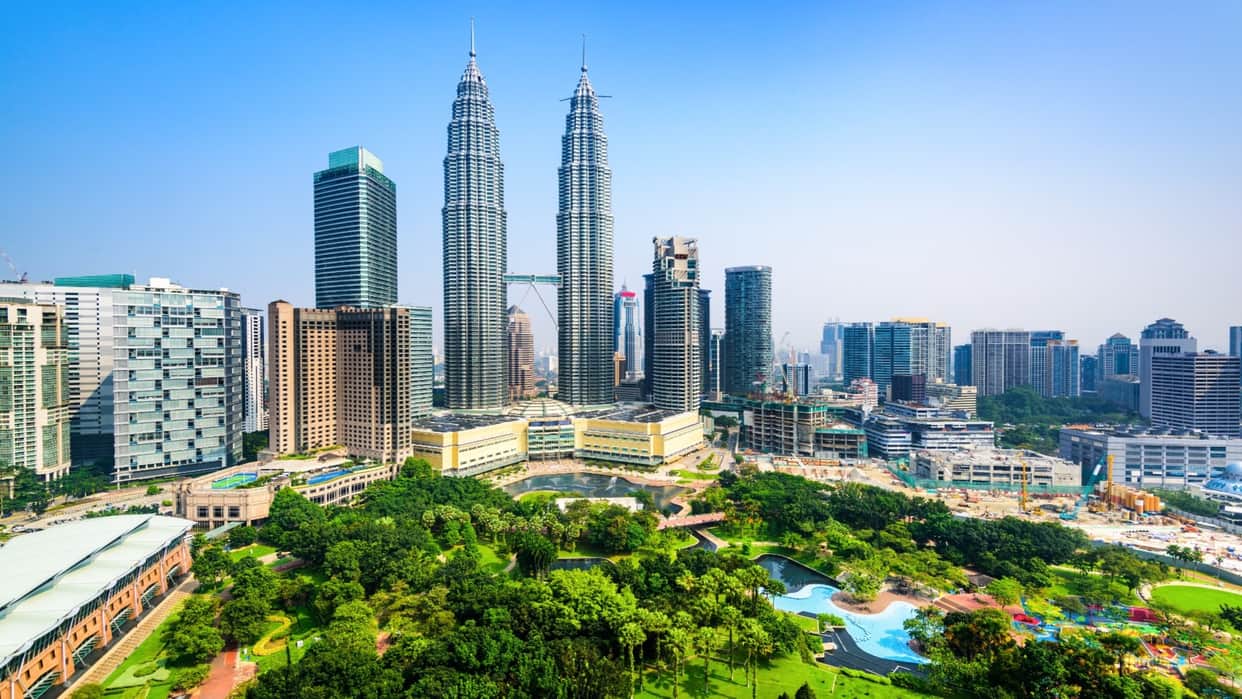 IRCTC Tour Packages New Year For Singapore And Malaysia Check Complete Booking Details In Hindi