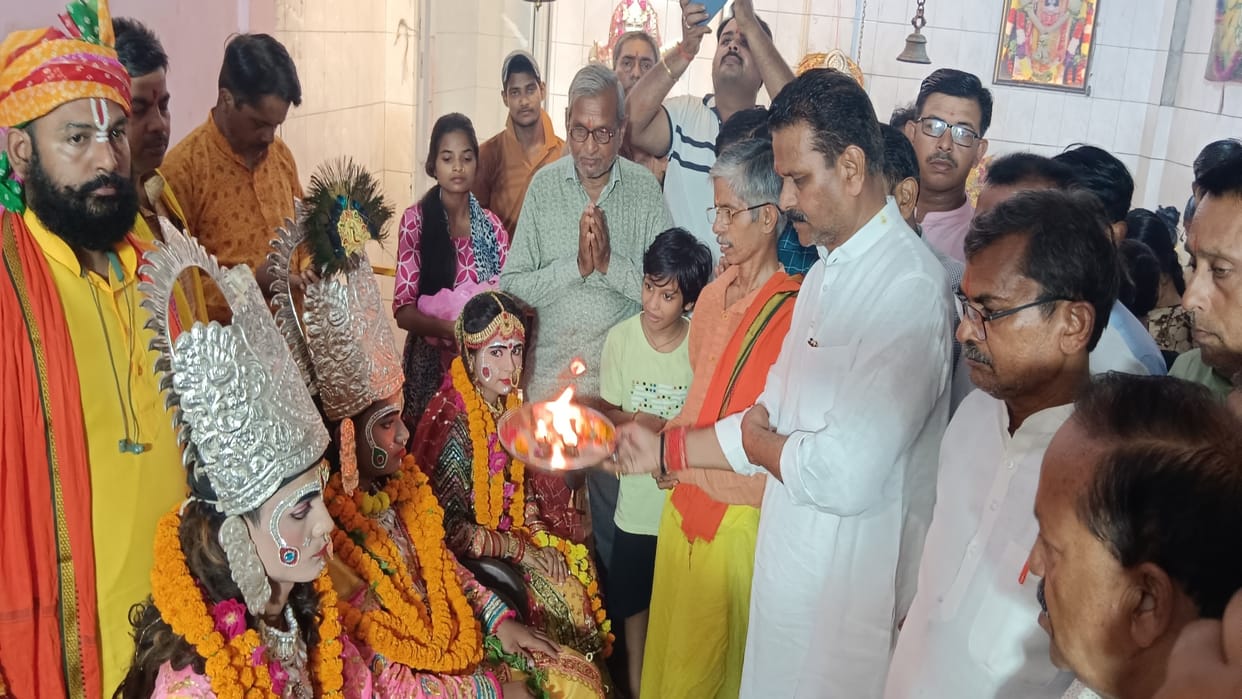 Dadhikando Fair: Krishna-Baldau came out riding on a silver pot, crowd of devotees gathered for darshan