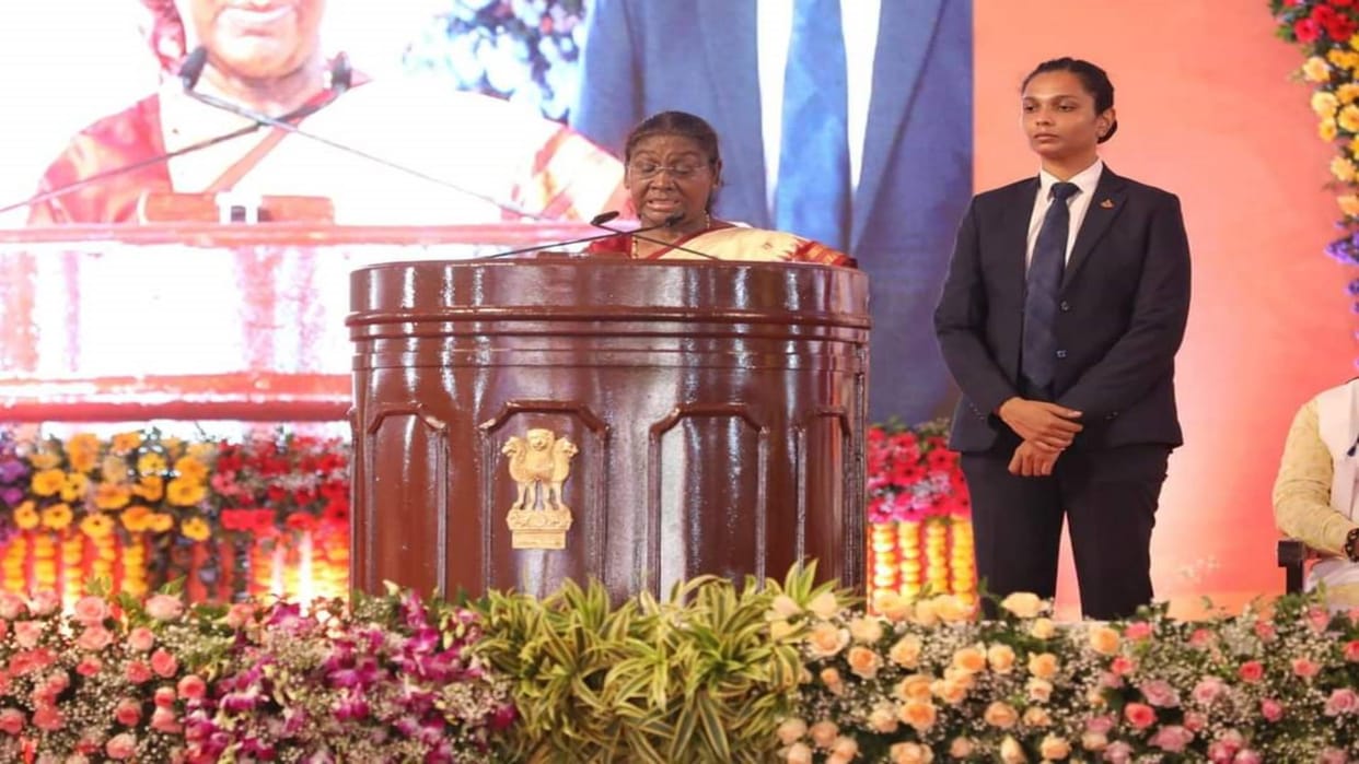 President Draupadi Murmu visit to Ujjain was focused on respect Bhoomi Pujan and meditation Photos