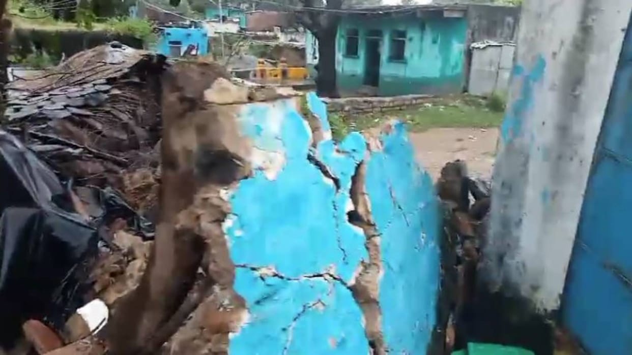 Rain In MP Continuous rain in Gwalior became fatal two people died after falling into swollen drain drowning