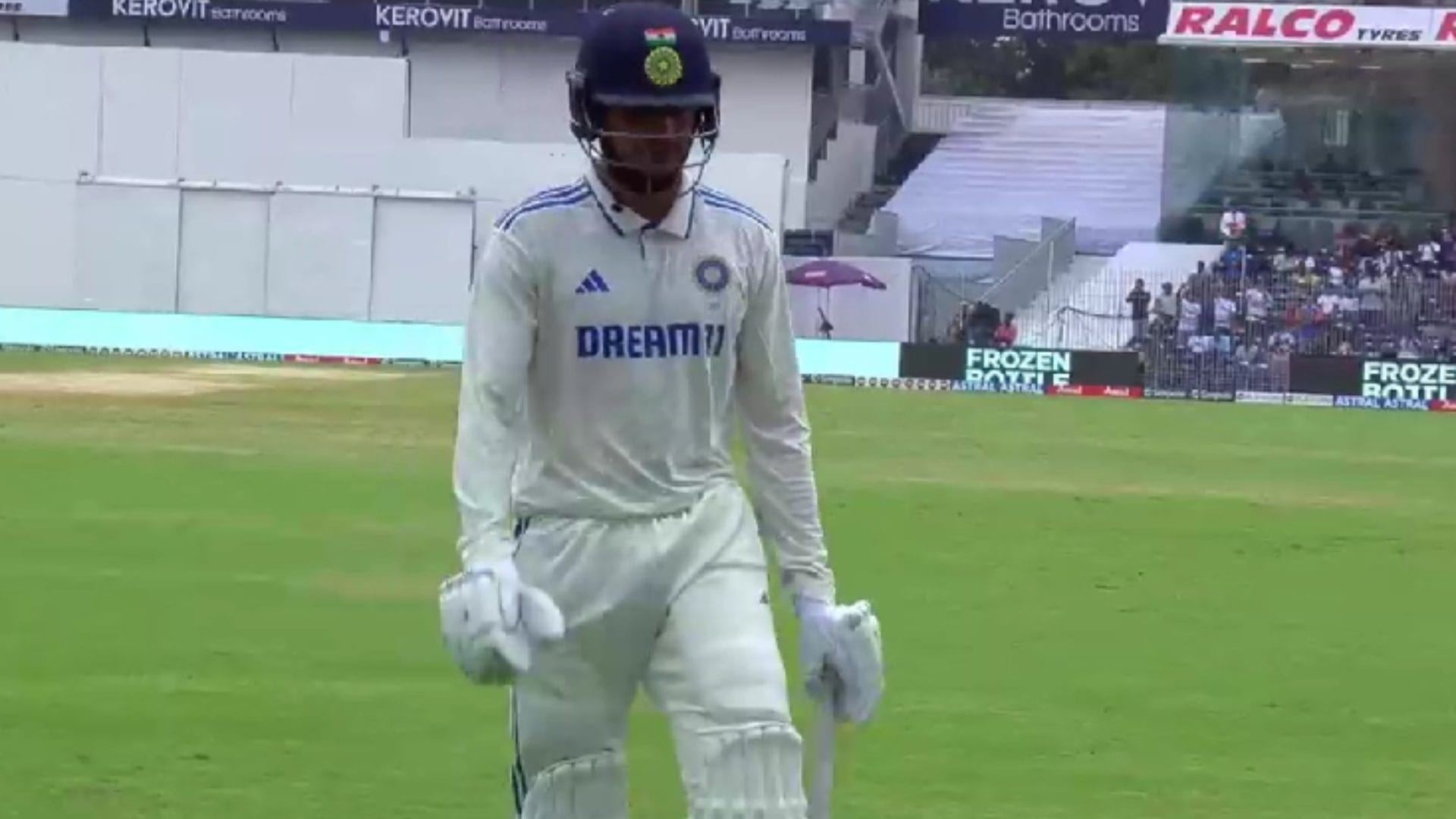 IND vs BAN: Shubman Gill got out on zero in 1st test against bangladesh fans got angry social media reactions