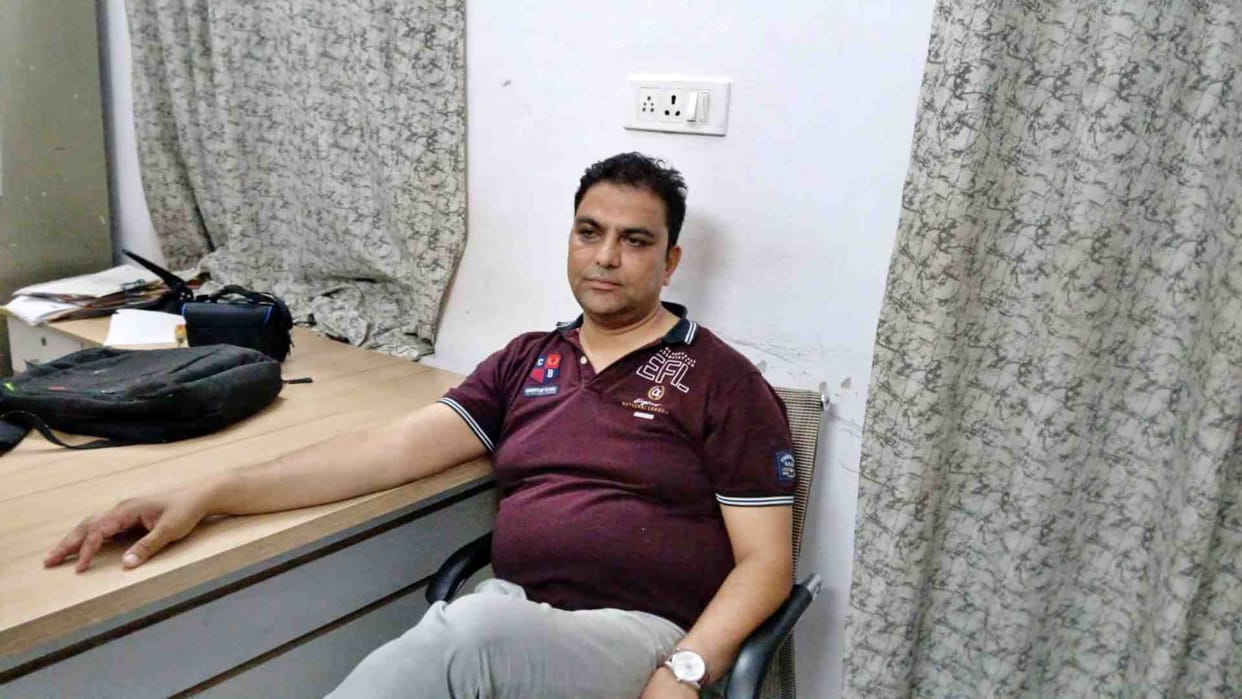 Bharatpur News: ACB caught the Commissioner of Devasthan Department with Rs 3.60 lakh