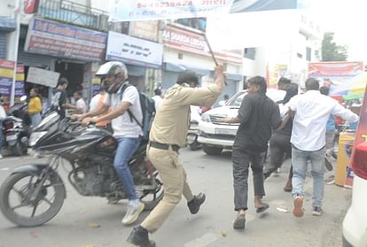 Dehradun DAV College Two groups of students Fight stone pelting and scuffle with police