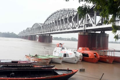 Varanasi Flood Update water level of Ganga decreasing