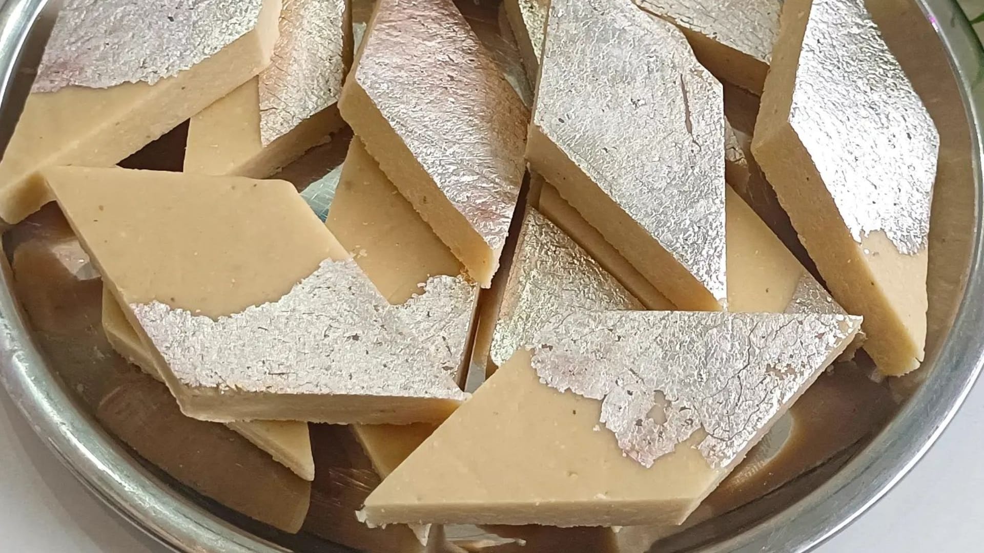 Kaju Katli Recipe in hindi how to make kaju katli at home recipe