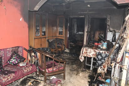Lucknow: Fire broke out in a flat in Vajeerganj.