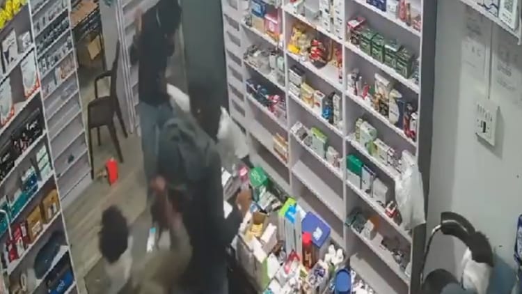 Man Attacked With Sharp Weapon, Cash And Phone Were Looted In Moga – Amar Ujala Hindi News Live