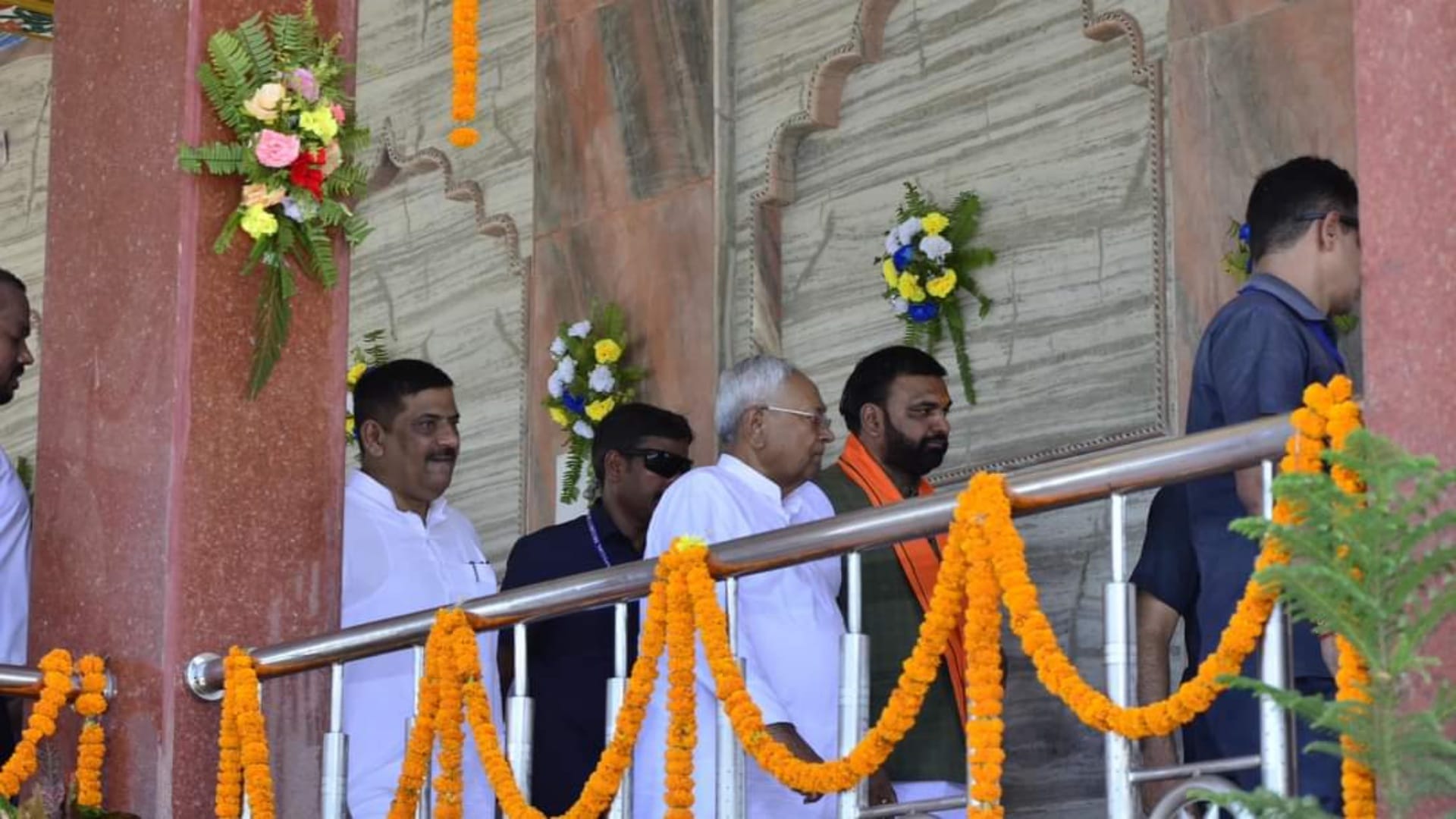 Saharsa: In Vishahara temple, instead of Brahmins, people of barber community perform worship; CM Nitish Kumar