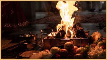 Shardiya Navratri 2024 Date Time Pujan vidhi at home in hindi