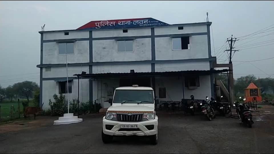 आरोपी की तलाश में पुलिस