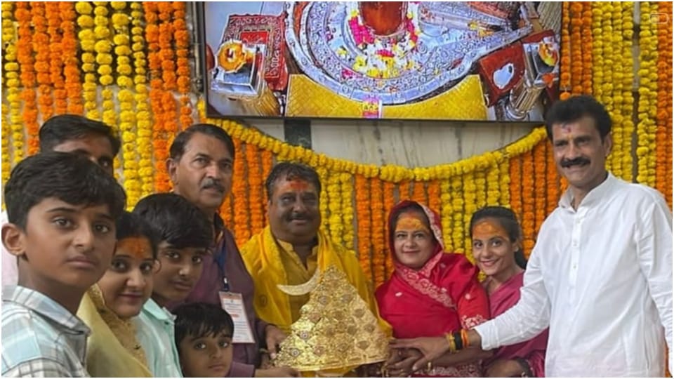 Ujjain Mahakaleshwar Temple: Baba Mahakal dressed as Rajshree in Bhasma Aarti Tripund on head