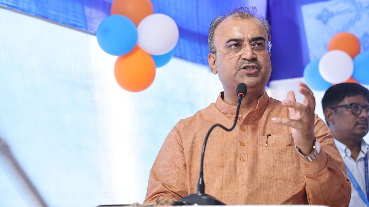 Bihar News : Health Minister Mangal Pandey announced many hospitals will open in Bihar bjp party nitish kumar