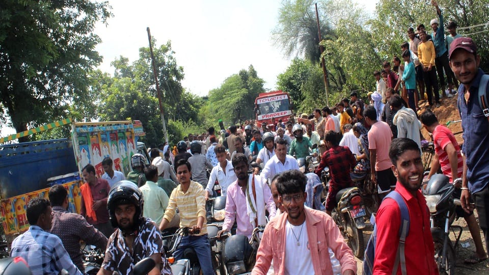 Villagers created a jam due to lack of drainage