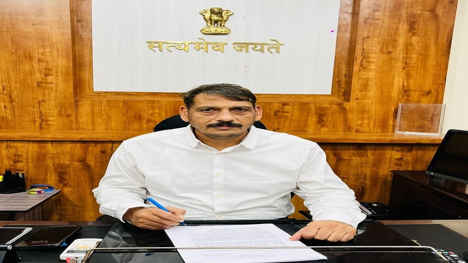 कलेक्टर गोपाल वर्मा
