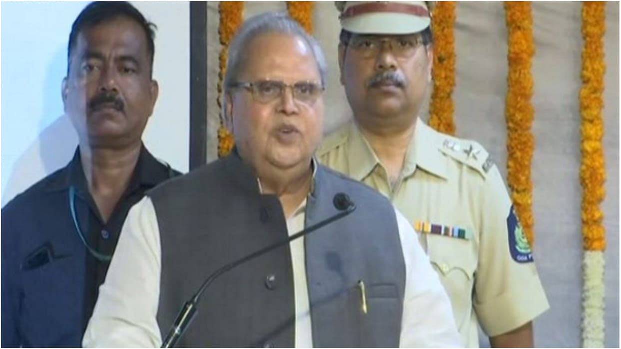 Satyapal Malik follows the path of Yashwant Sinha, opposition in Maharashtra uses as shield to fight against B
