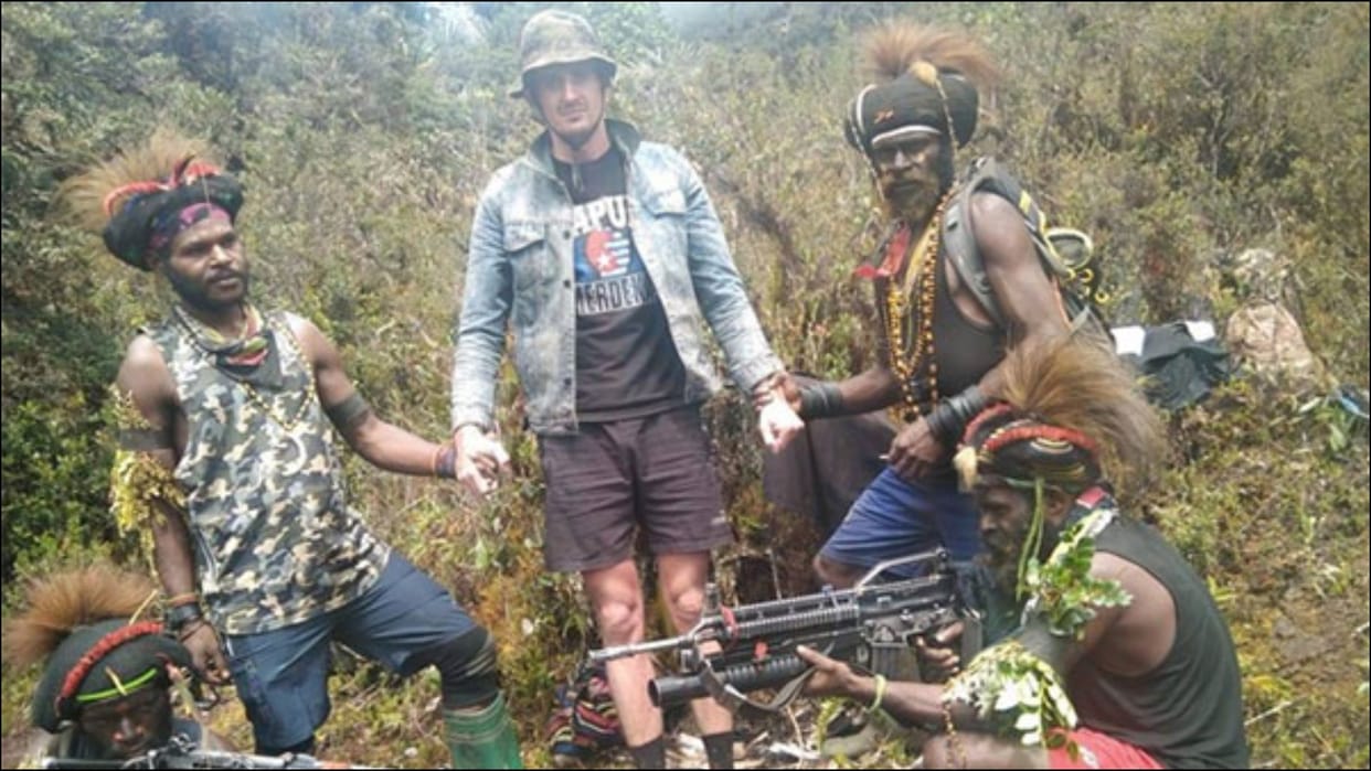 Separatist rebels release New Zealand pilot after more than one year in Indonesia Papua region News in Hindi