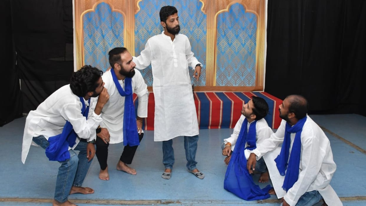 Rangmohalla Society for Performing Arts organised a special poetry programme