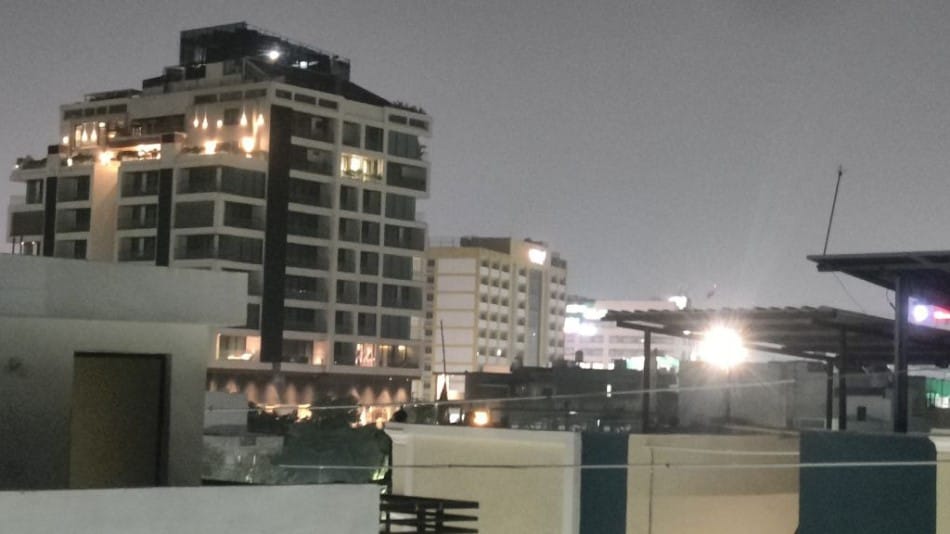indore news light cut issue nagar nigam action