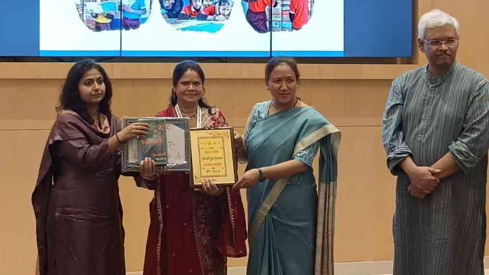 Uttarakhand News: 52 primary schools received Adarsh Pustakalaya Award