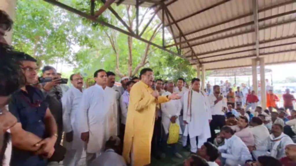 Outsourced employees from across the state gathered in the capital to demand job security and minimum salary o