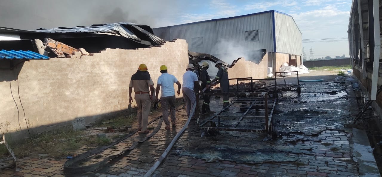 Kanpur Dehat Fire, Started work in factory to celebrate Diwali, on the first day the desire went up in smoke
