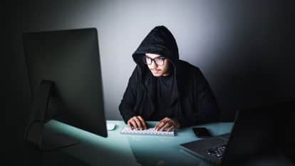 Income Tax Scam Alert: Fake Compliance Gaps Email Targeting Taxpayers, PIB Warns Massive Phishing Risk