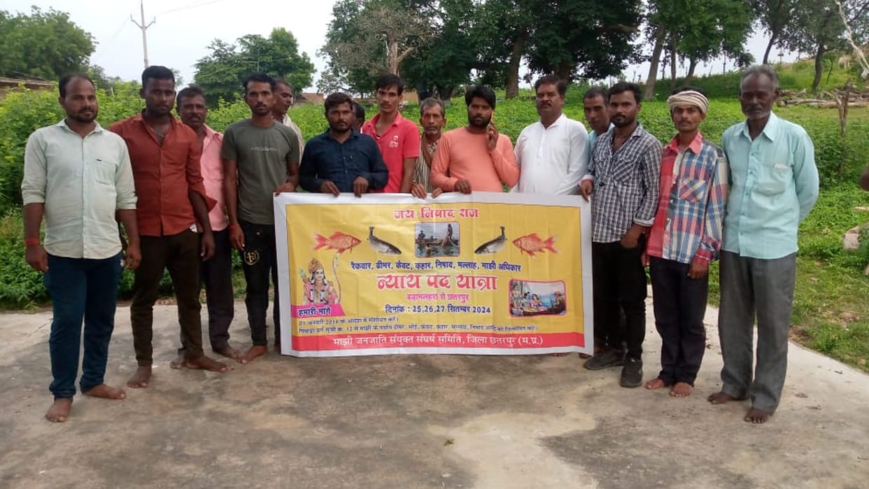 Organizing Raikwar Majhi Panchayat by organizing Chaupal in every village