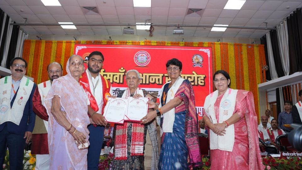 Sanskar Srivastava who got highest marks in Mass Communication received Atul Maheshwari Gold Medal