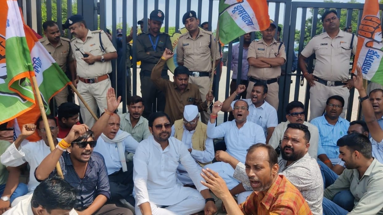 Protest in case of sexual harassment of a student, PC said- Rapist's hands and feet should be chopped off and