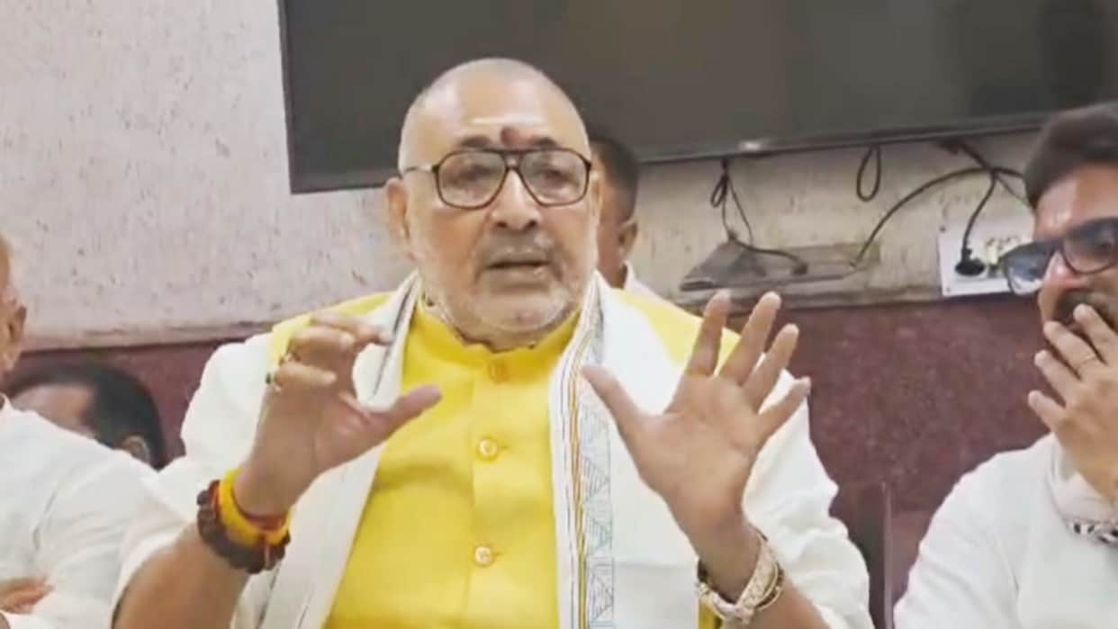 Giriraj Singh appear in MP-MLA Court begusarai connection with controversial statement on election Bihar news