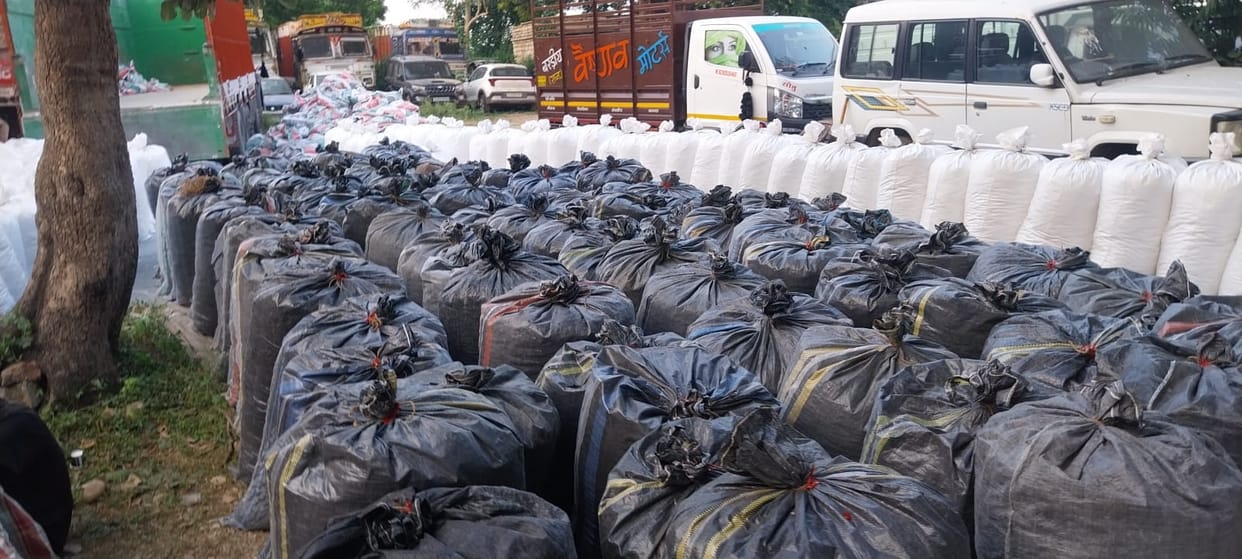 Narcotics team's big action in Pratapgarh