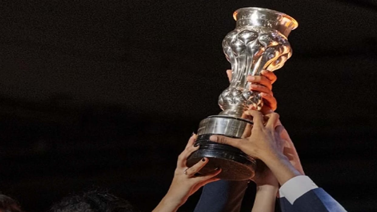45th FIDE Chess Olympiad trophy stolen, winning Indian team gets dummy trophy