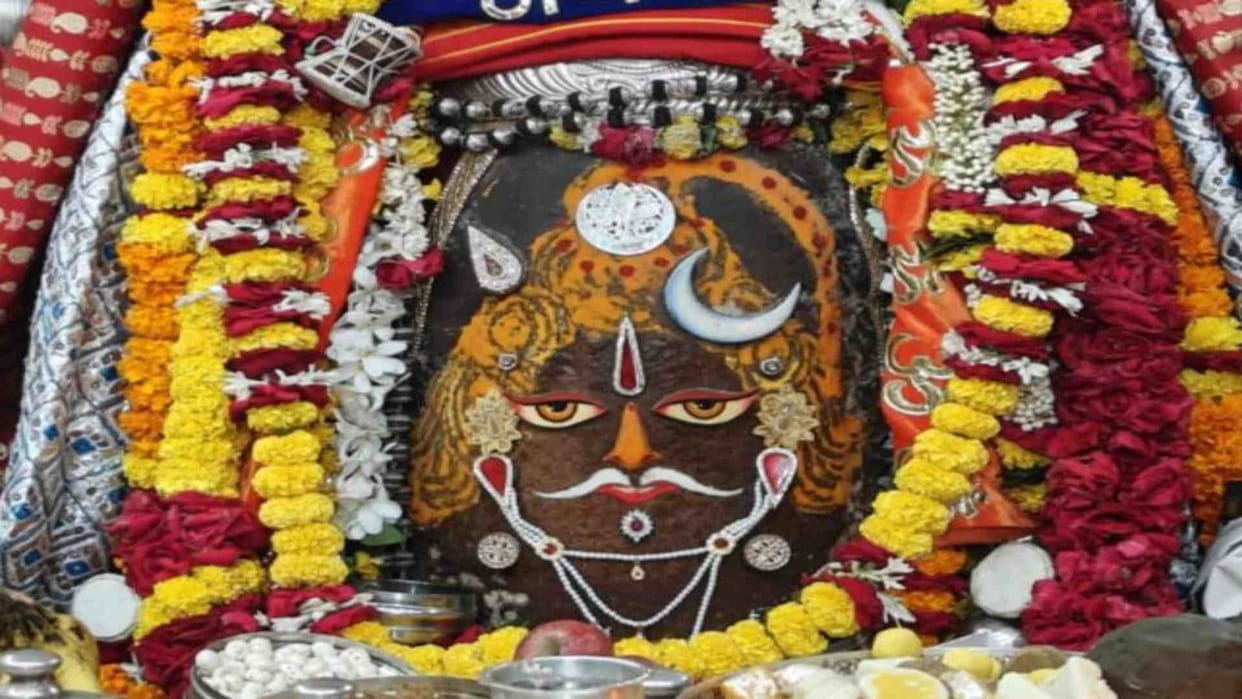 Ujjain News: After the makeup, Baba Mahakal was seen in the Jatadhari form