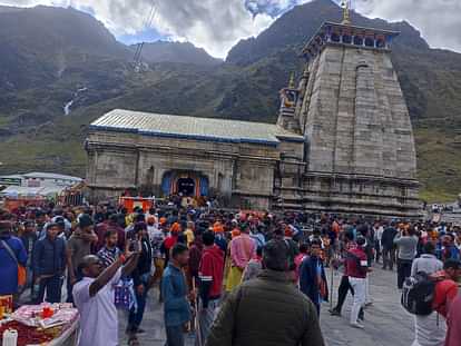 Kedarnath Dham Yatra has picked up pace again number of devotees crossed 15 lakh