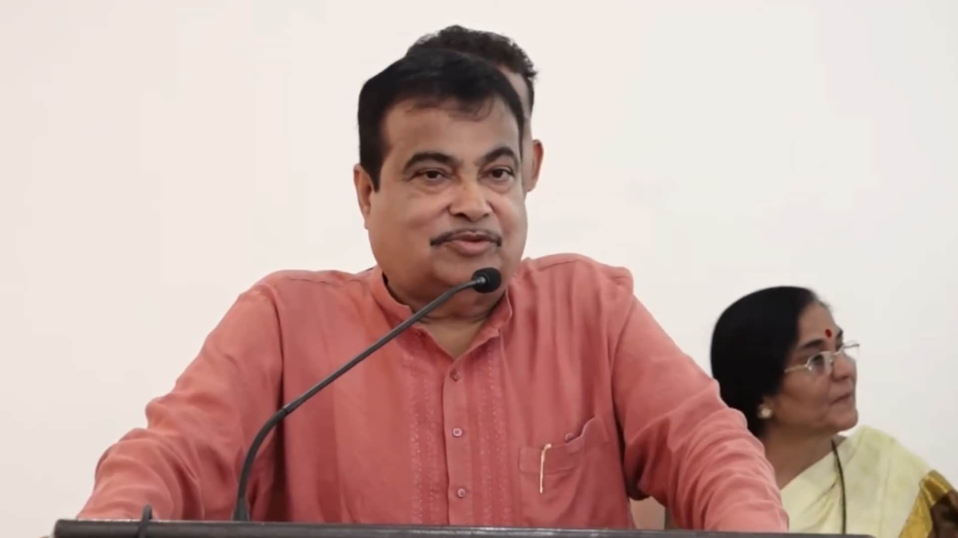 Nitin Gadkari Slams civil engineers wrong Detailed Project Report mistakes for road accidents