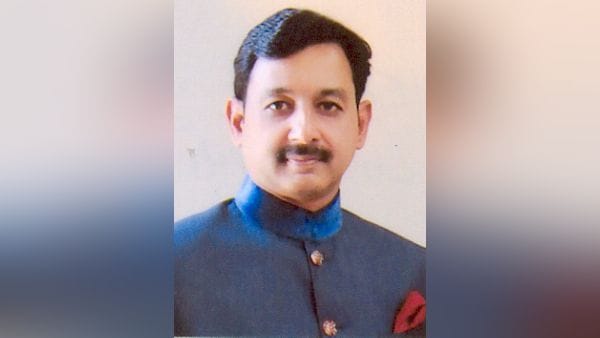 Sambhaji Chhatrapati said Maharashtra govt should decide on Maratha quota in cabinet meet