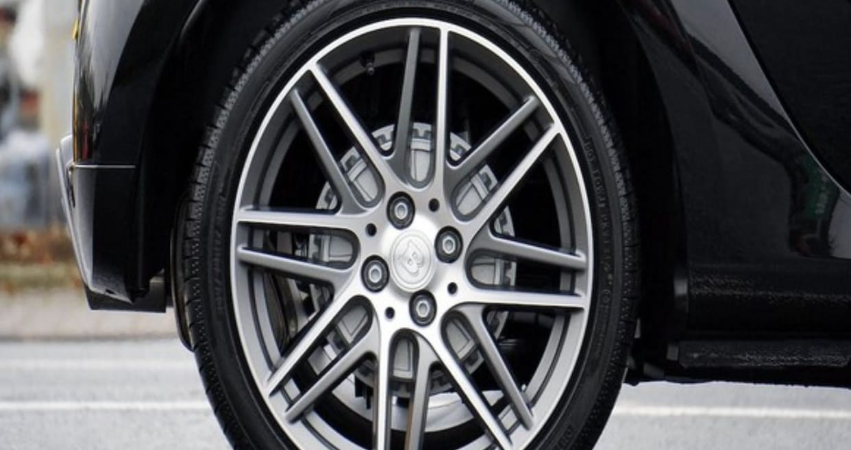 Microplastic released from tire wear four times more harmful to health