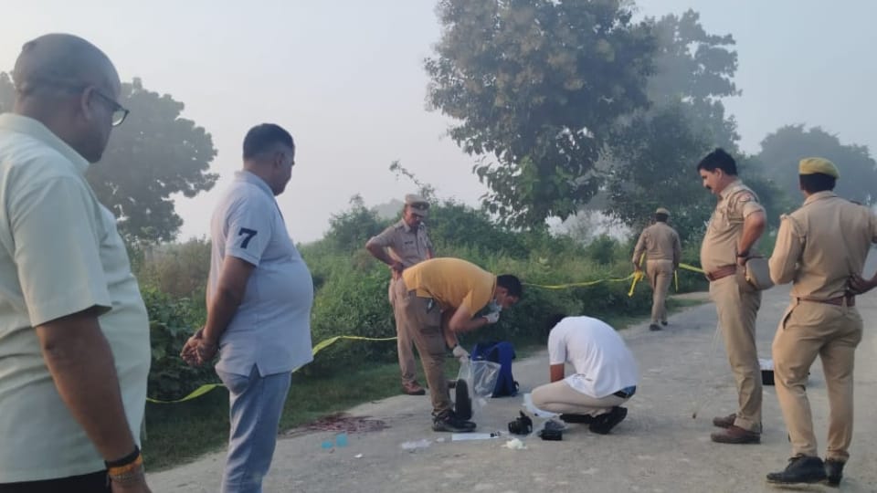 Sultanpur Robbery Case anuj pratap singh killed In Encounter By STF News in Hindi