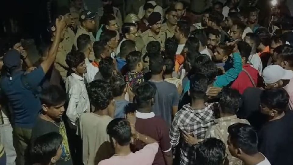 Uproar over breaking the statue of devotee Prahlad in haldwani