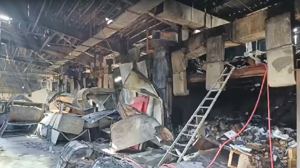 Fire broke out in a solar cell manufacturing industry in Katha, loss of 60 lakhs