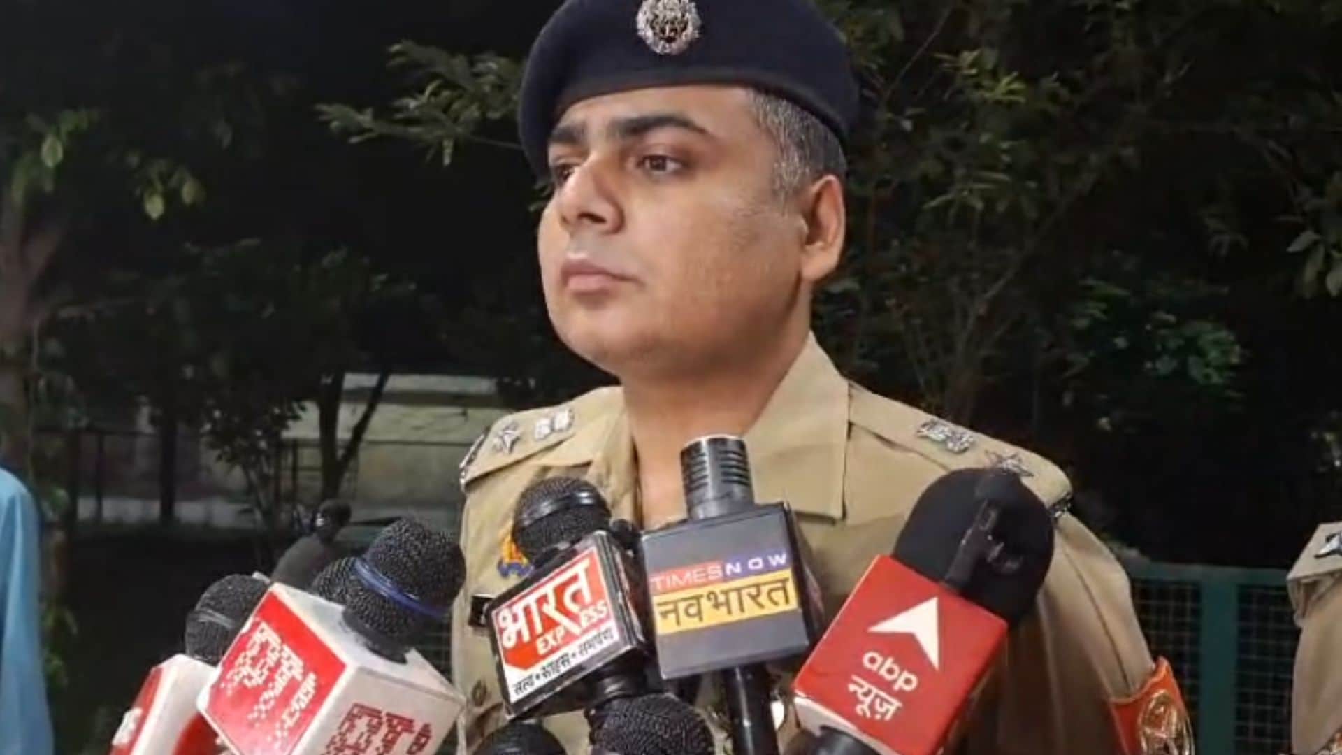 Ghazipur Encounter Search for miscreant Shammi who threw an unconscious RPF jawan from train