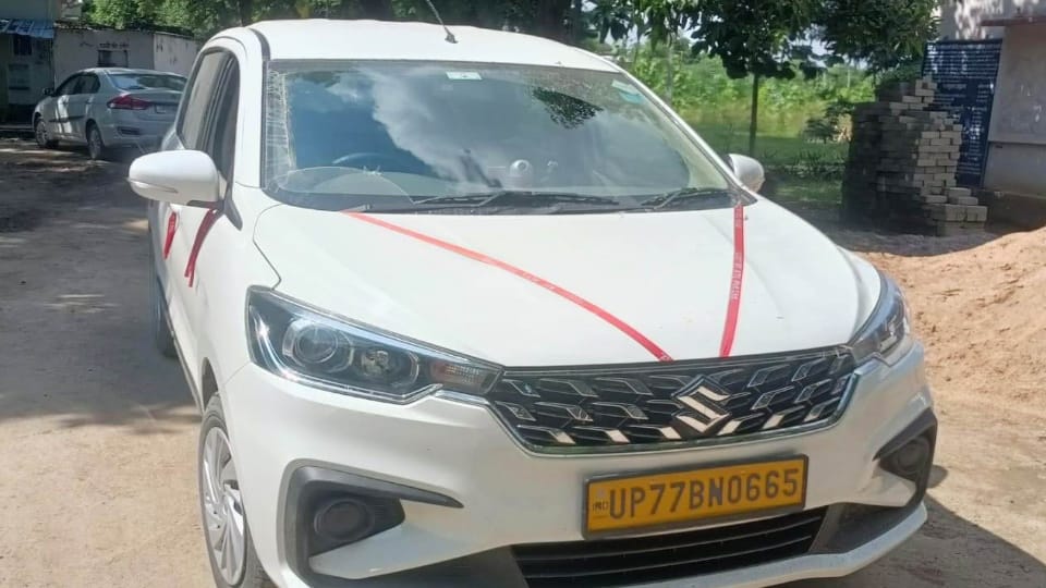 Murder in a moving car in UP Four police teams are searching for two history sheeters in four districts