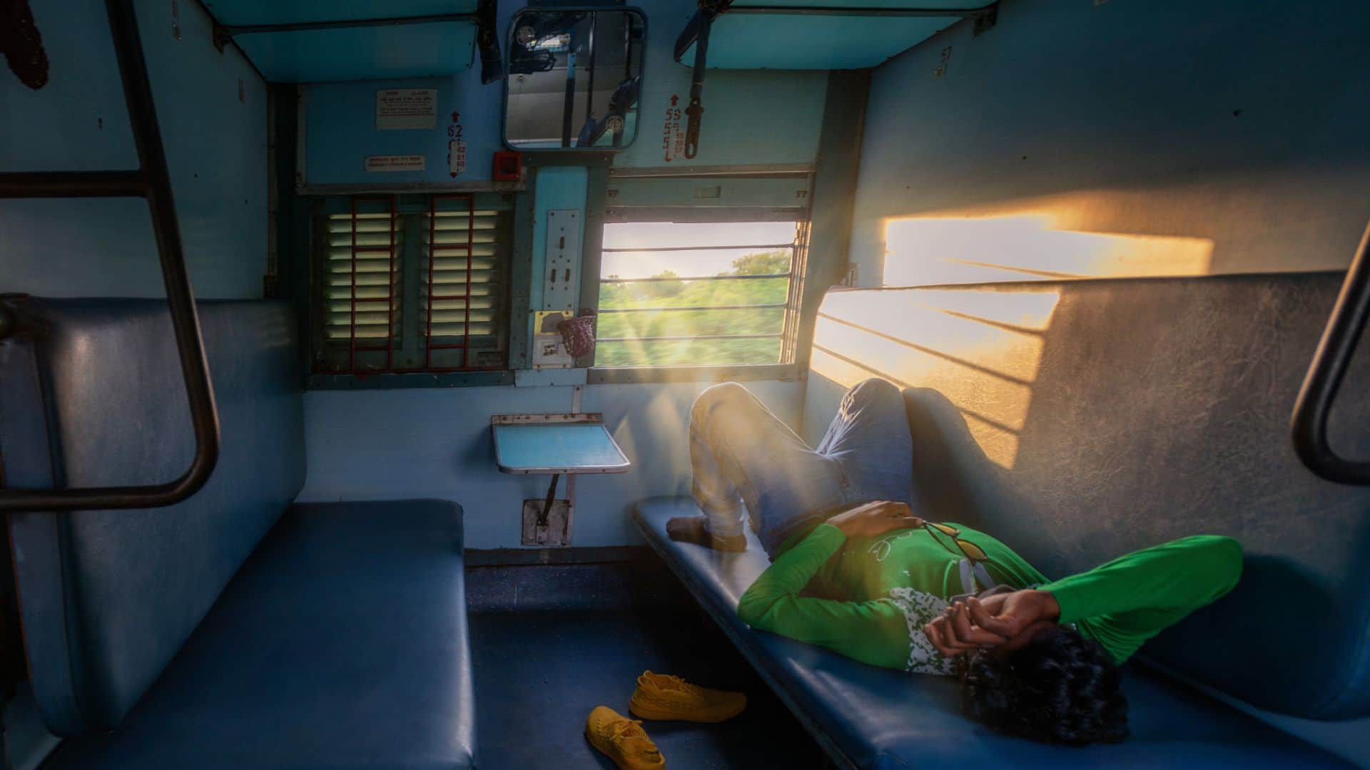 Train Ticket Booking Hacks How to Use the Specific Lower Berth Option on IRCTC to Guarantee a Bottom Seat