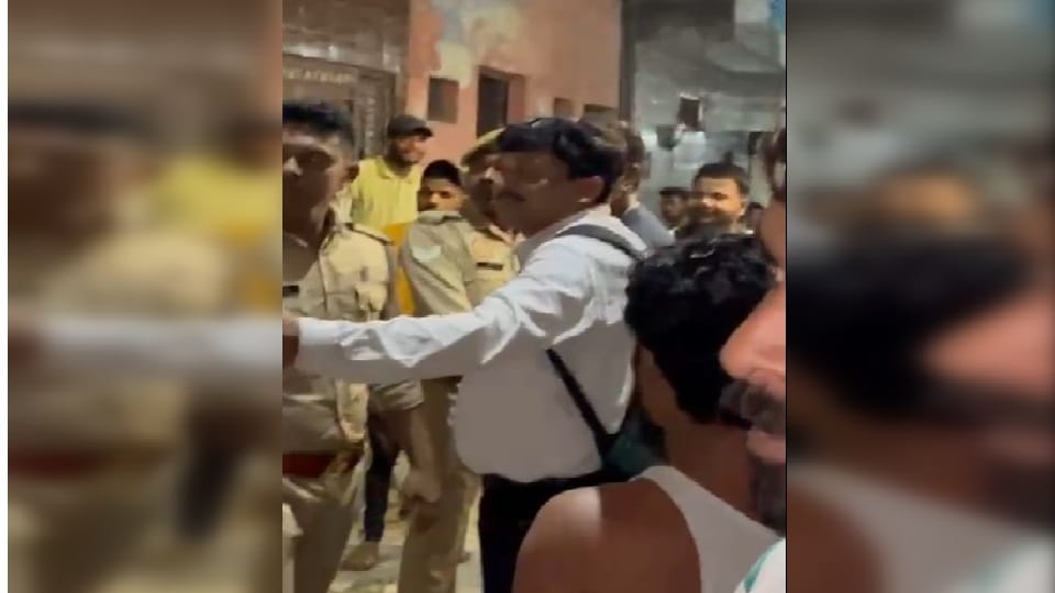 Five arrested for conversion by tricking in Nandgram Ghaziabad