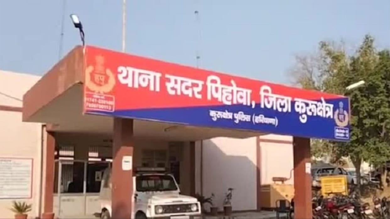 Haryana: Police took out the bodies of three-year-old child and father from burning pyre